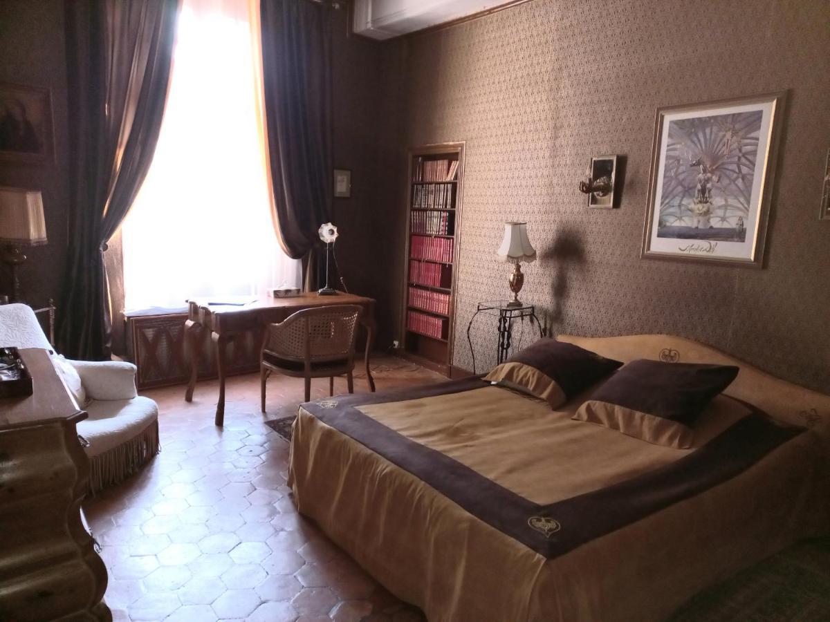 Location Meuble De Tourisme La Rose Des Fables Hotel Château-Thierry Kültér fotó