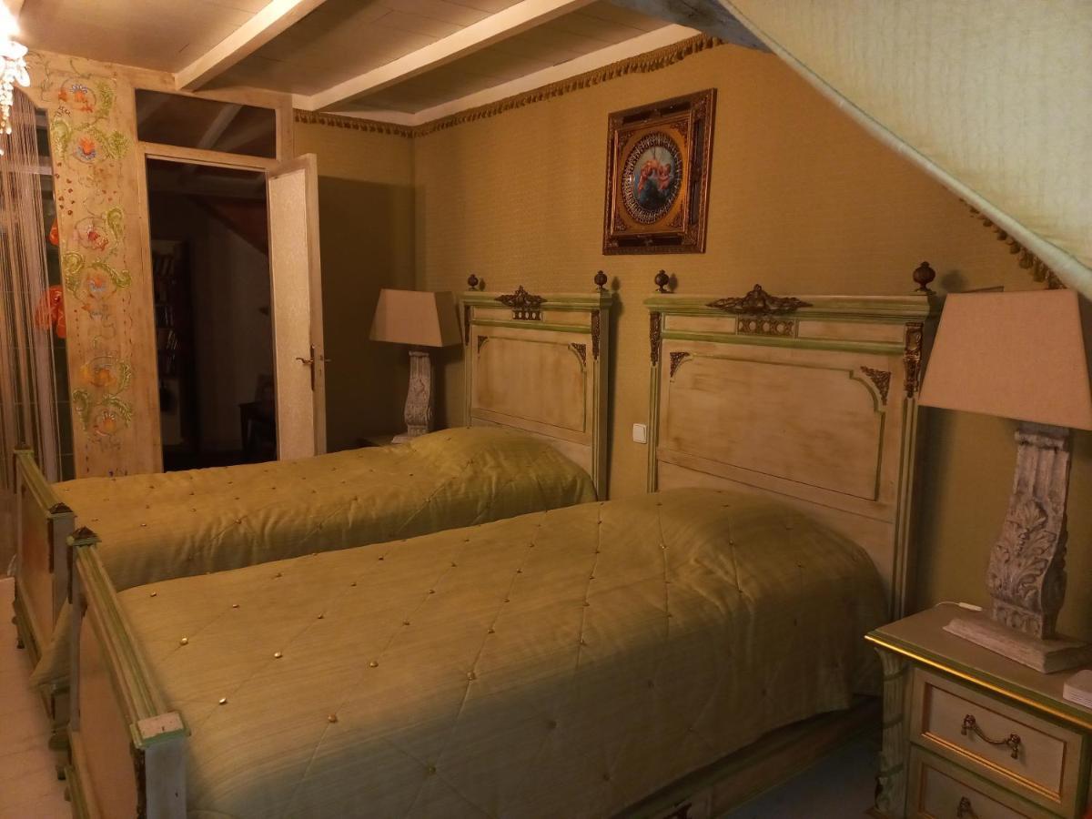 Location Meuble De Tourisme La Rose Des Fables Hotel Château-Thierry Kültér fotó
