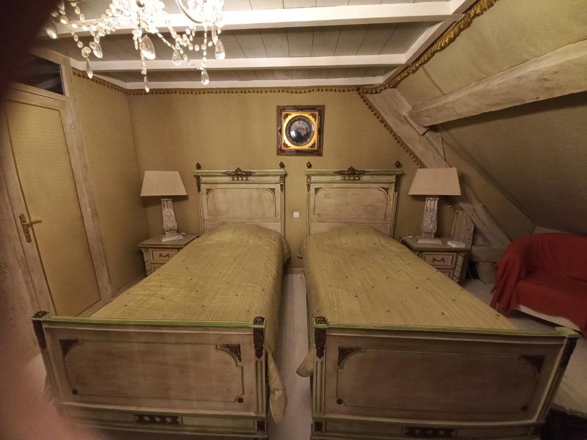 Location Meuble De Tourisme La Rose Des Fables Hotel Château-Thierry Kültér fotó