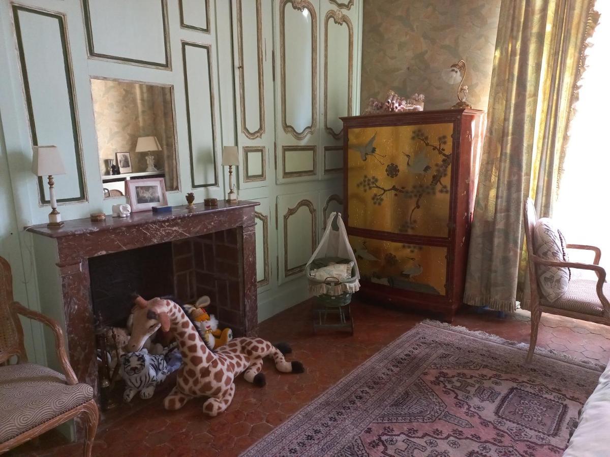 Location Meuble De Tourisme La Rose Des Fables Hotel Château-Thierry Kültér fotó