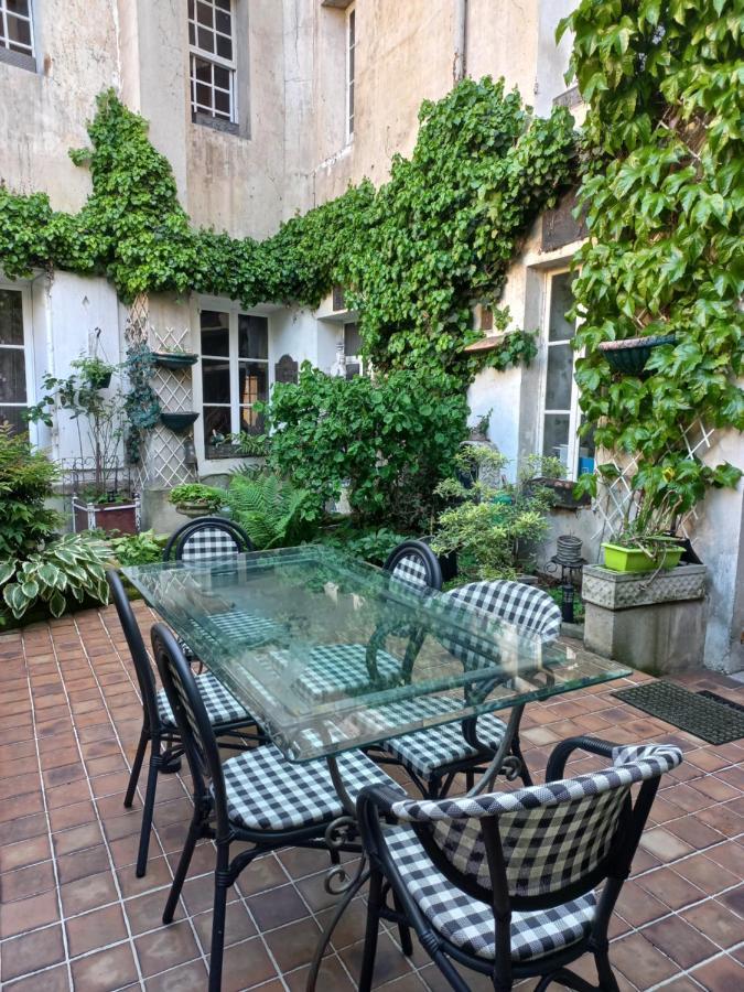 Location Meuble De Tourisme La Rose Des Fables Hotel Château-Thierry Kültér fotó